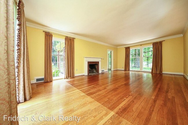 Building Photo - 3 br, 3 bath House - 4915 Sewanee Rd