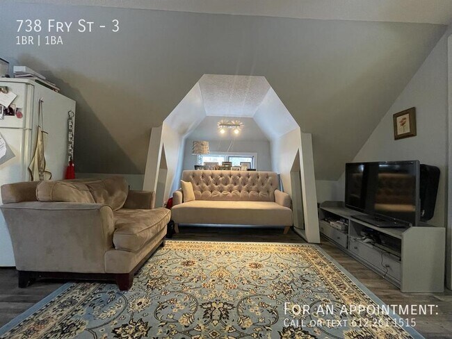 Foto del edificio - 738 Fry St