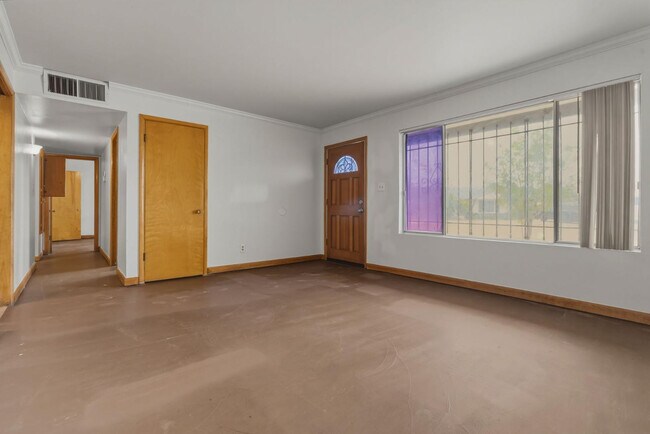 Building Photo - 3636 W Keim Dr