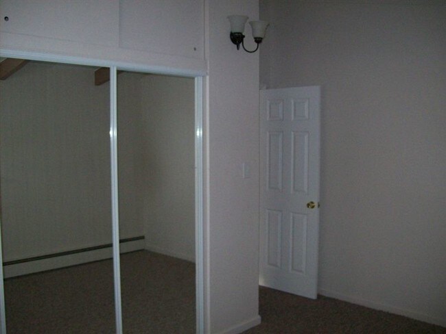 Foto del edificio - 1536 S Carlson St