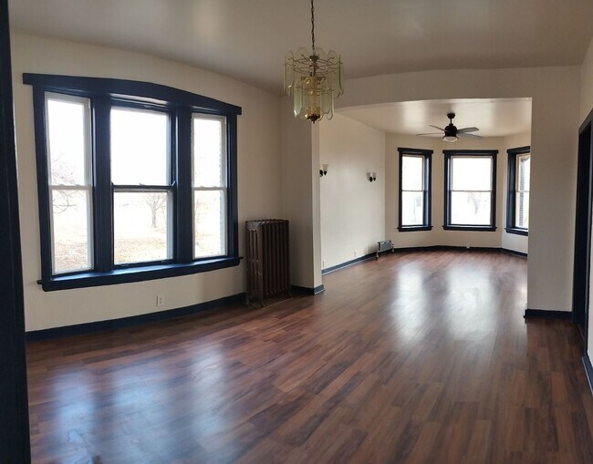 Foto del edificio - 1420 S Millard Ave