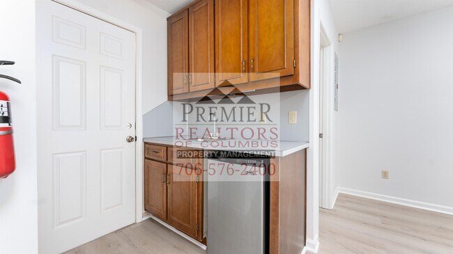 Foto del edificio - 3878 E Britt David Rd