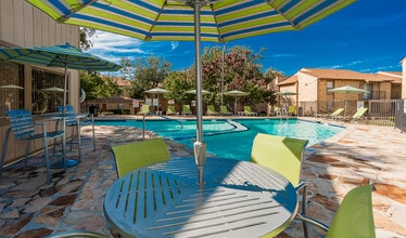 Building Photo - Aden Crest Ft. Worth