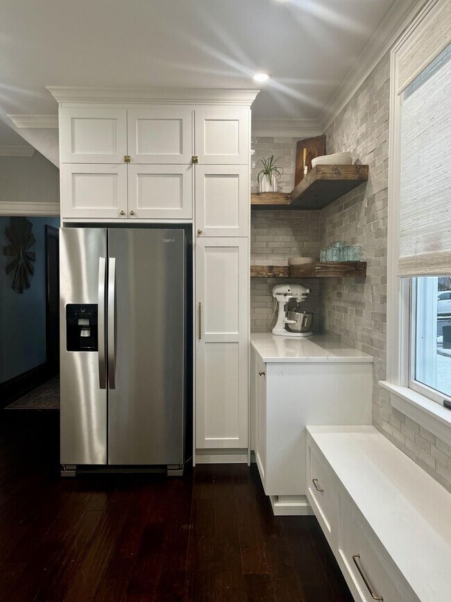 Foto del edificio - U.S. Open Week Rental – 0.8 Miles from Oak...
