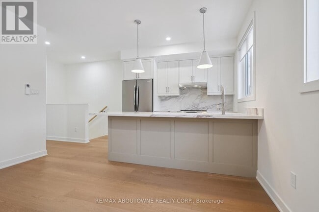 Building Photo - 436 Concord Ave