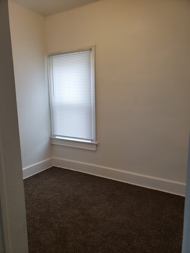 1534 West St, Racine, WI 53404 Townhome Rentals in Racine WI