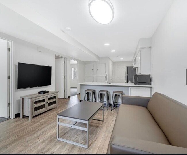 Foto del edificio - 490 Beverly St