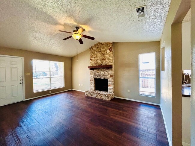 Foto del edificio - 1502 No Mor Cove