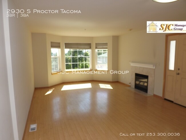 Building Photo - 3 bedroom 2.5 bath Townhome condo for rent