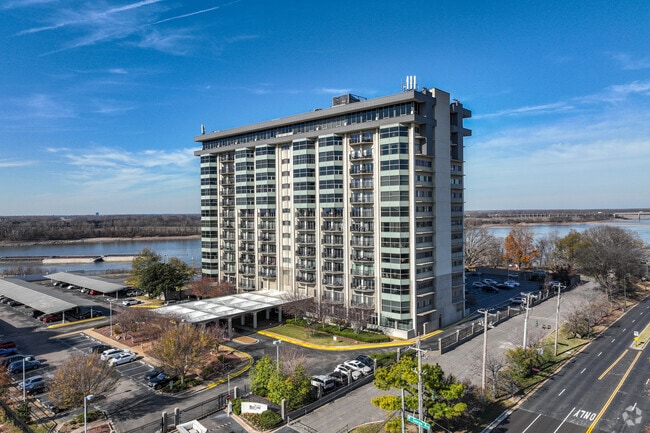 Foto del edificio - River Tower at South Bluffs