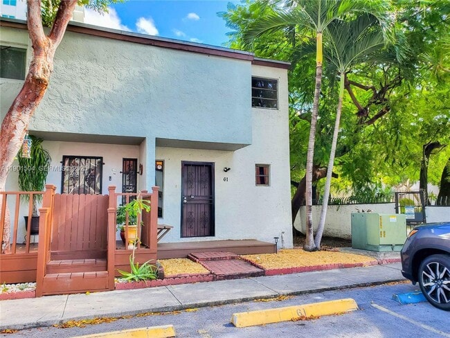 Foto del edificio - 1901 NW S River Dr