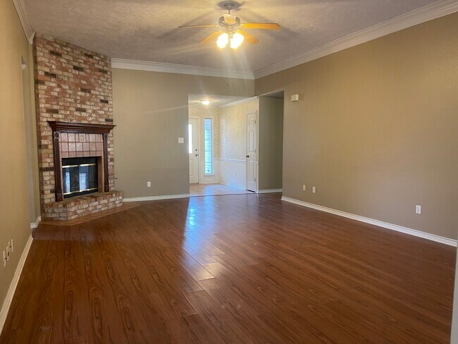 Living Room and Entry - 1412 Kernstown Ln