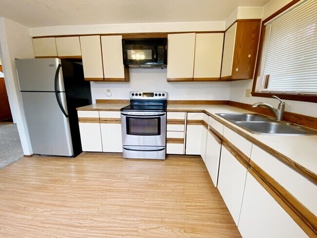 Foto del edificio - 6623 E 6th Ave