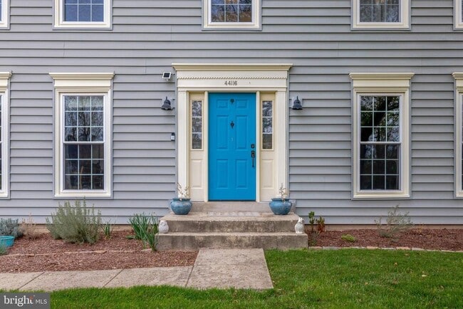 Building Photo - 44116 Bristow Cir