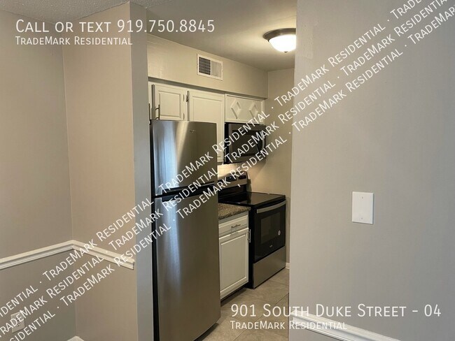 Foto del edificio - 901 S Duke St