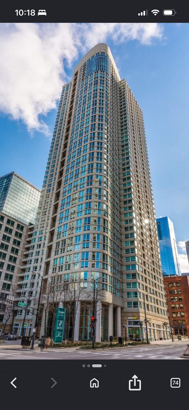 Building Photo - 345 N La Salle Dr