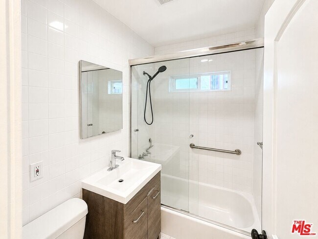 Foto del edificio - 6853 Alta Loma Terrace