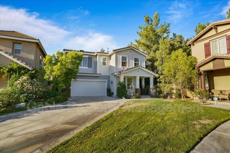 Foto principal - 27618 Olive Mill Ct