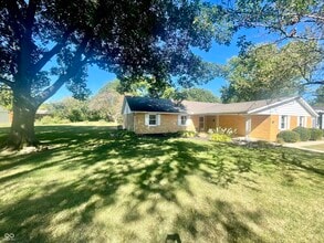Building Photo - 5505 N Austin Dr