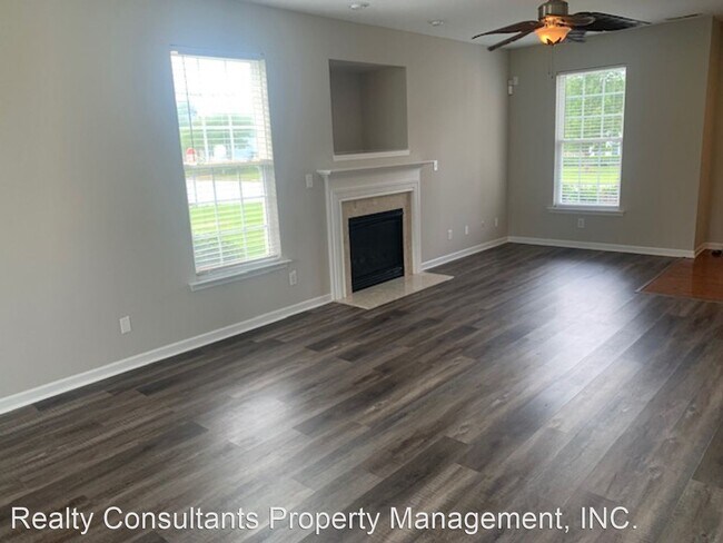 Building Photo - 4 br, 2.5 bath House - 3541 Running Cedar ...