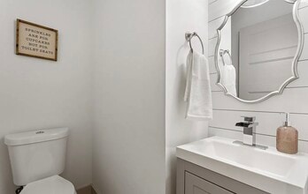 Building Photo - 2129 Kensington Gates Dr NW