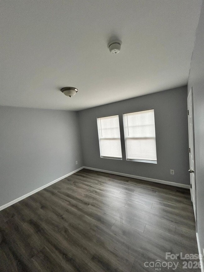 Foto del edificio - 6034 Blue Ash Ln