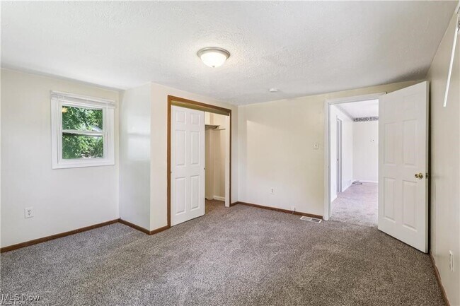 Foto del edificio - 1254 Welsh Ave