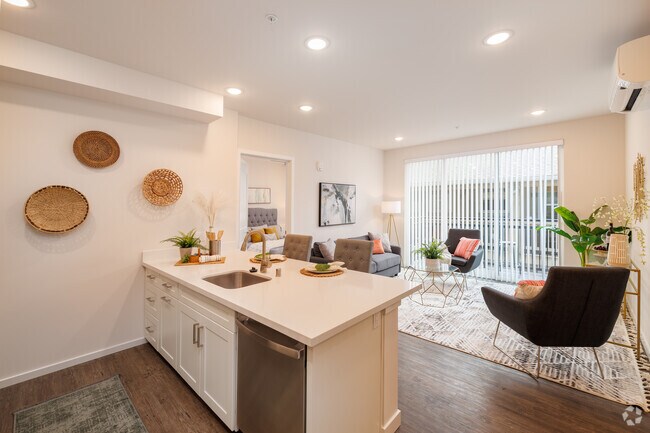 Interior Photo - Monarch Apartments