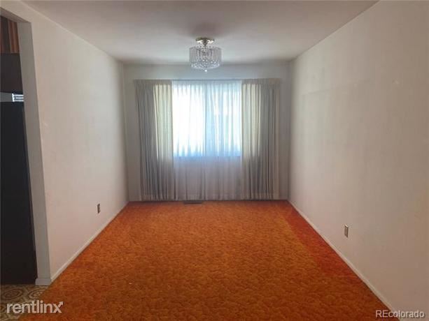 Foto del edificio - 4 br, 1 bath House - 16993 E Bethany Place