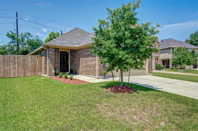 Building Photo - 21443 Palma Grove Way