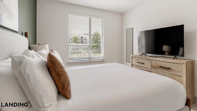 Foto del edificio - 15950 Paramount Wy