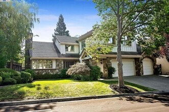 Building Photo - 3515 Deer Crest Dr