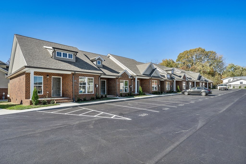 Building Photo - 110 Landmark Ct
