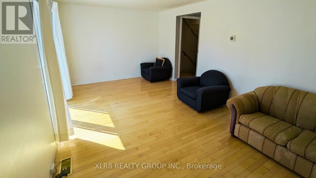 Building Photo - 1045-1045 Morrison Dr