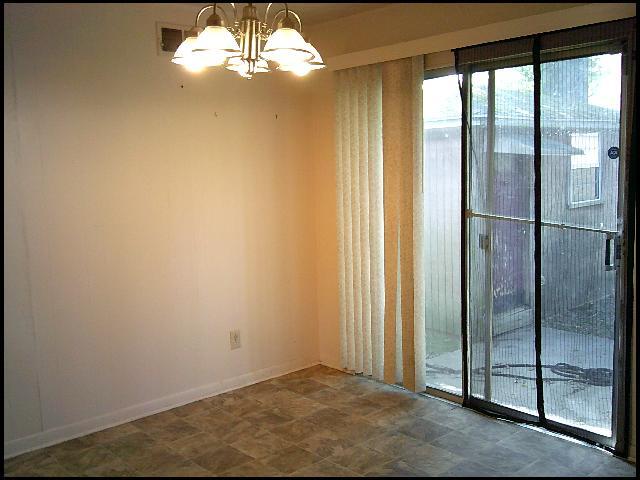 Foto del edificio - 6715 Bluebird Drive