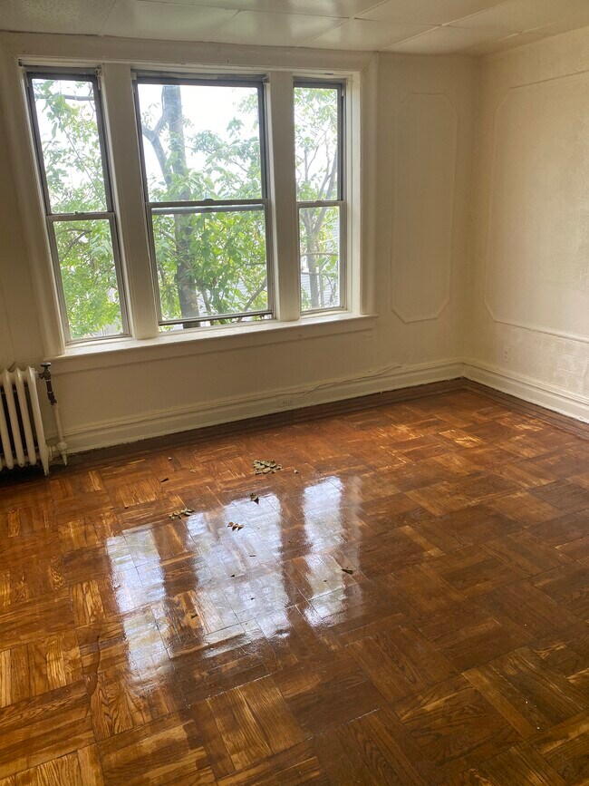 Foto del edificio - 135 Belmont Ave