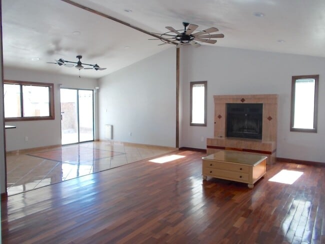 Building Photo - Stylishly Updated Single-Story 4BD Home with Sparkling Pool & Covered Patio Retreat