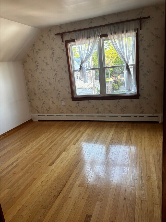 Foto del edificio - 5428 W Sunnyside Ave