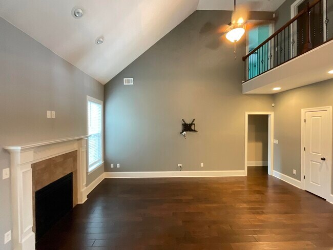 Foto del edificio - 3033 Margot Ln