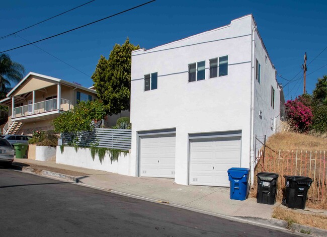 Building Photo - 1412 Mt Pleasant St