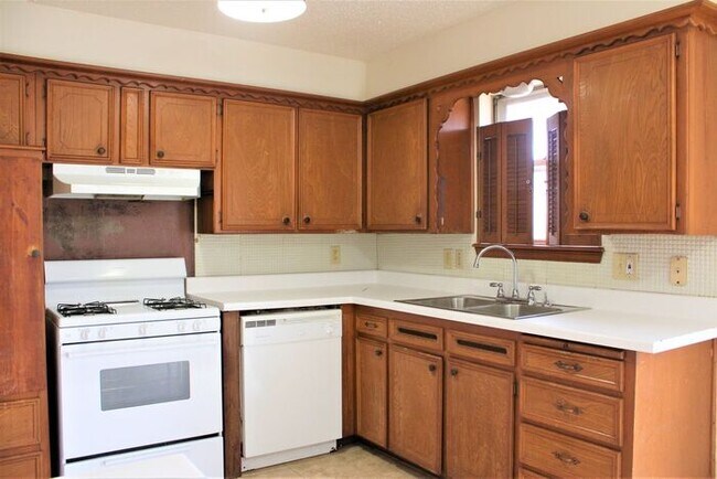 Foto del edificio - $199.00 move in special!
