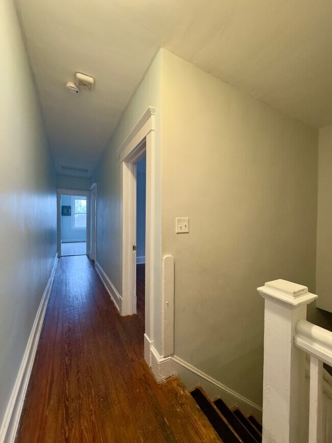 Building Photo - Apartment in West Baltimore, MD!