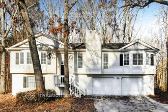 Building Photo - 2290 Castle Royale Dr