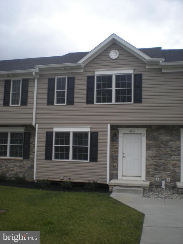 Primary Photo - 6300 Barnett Ave