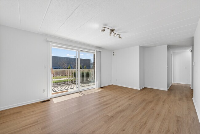 Foto del edificio - 1108 Mercury Dr