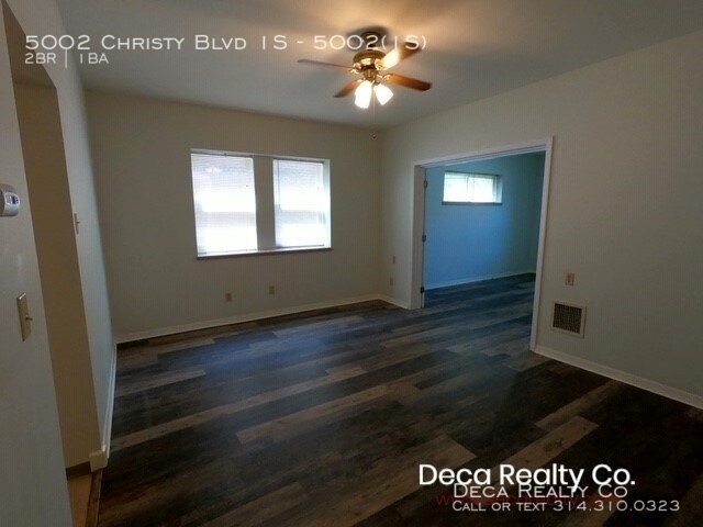 Building Photo - 2  Bedroom Apartment in Bevo Mill