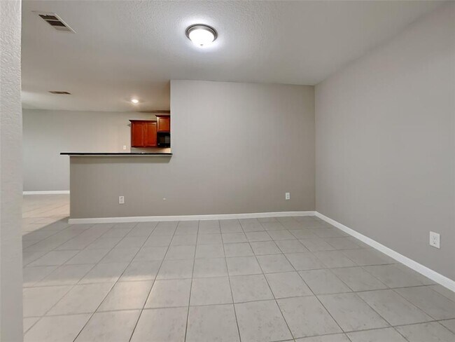 Building Photo - 636 Totem Trail Dr