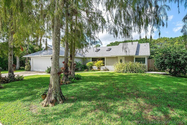 Foto del edificio - 1252 Raintree Ln