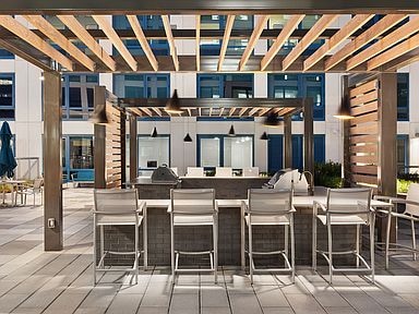Building Photo - 801 Harbor Blvd