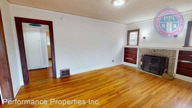 Building Photo - 3 br, 2 bath House - 9755 N Ivanhoe Street